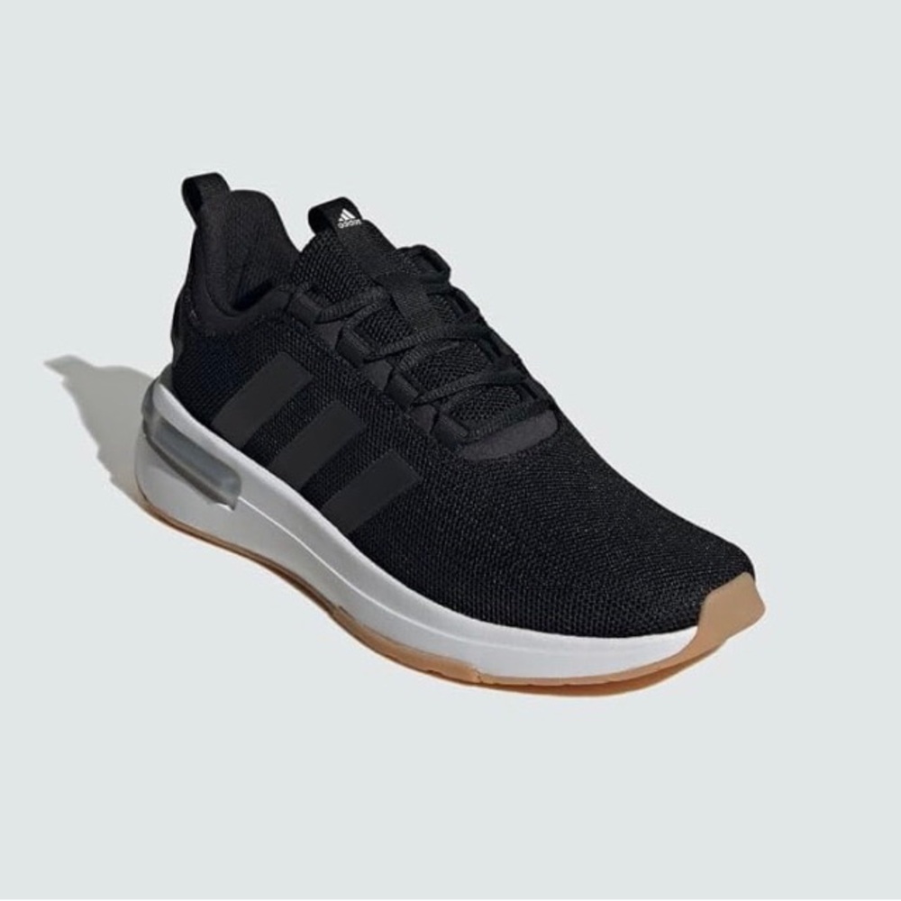 NWOB Adidas Racer TR23